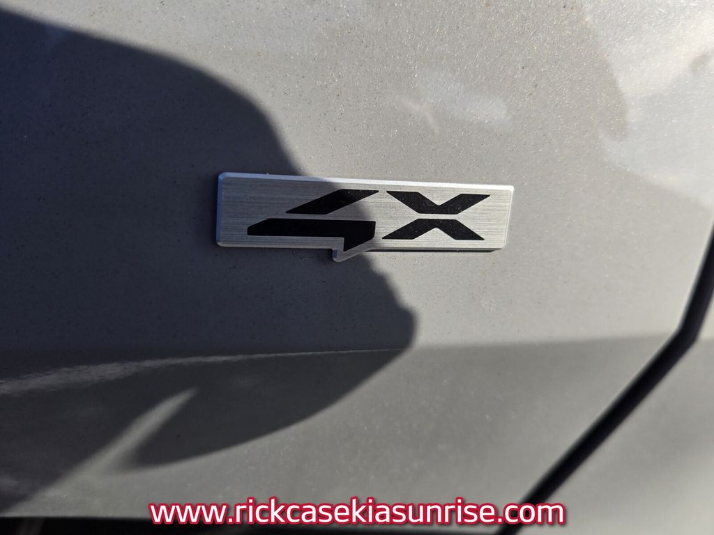2024 Kia Sportage - $27,990