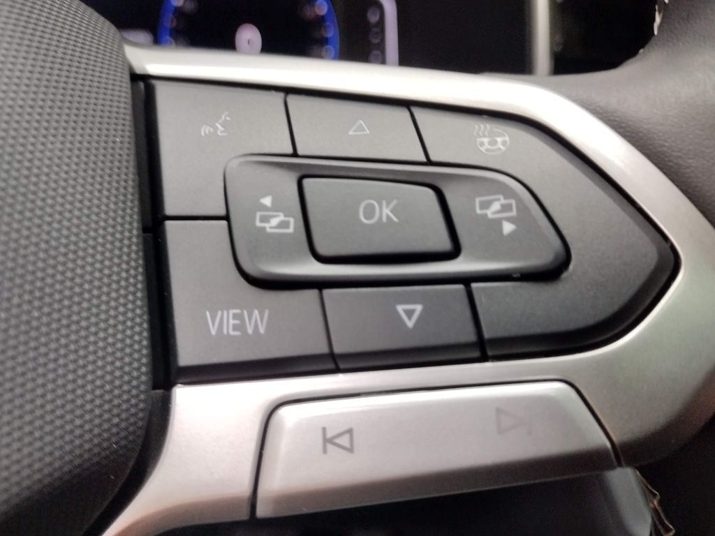 2025 Volkswagen Taos 1.5T SEL