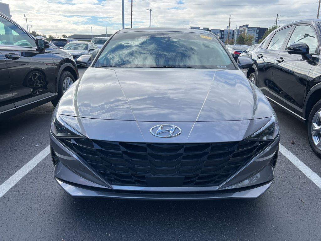 Thumbnail: 2023 Hyundai Elantra - 5