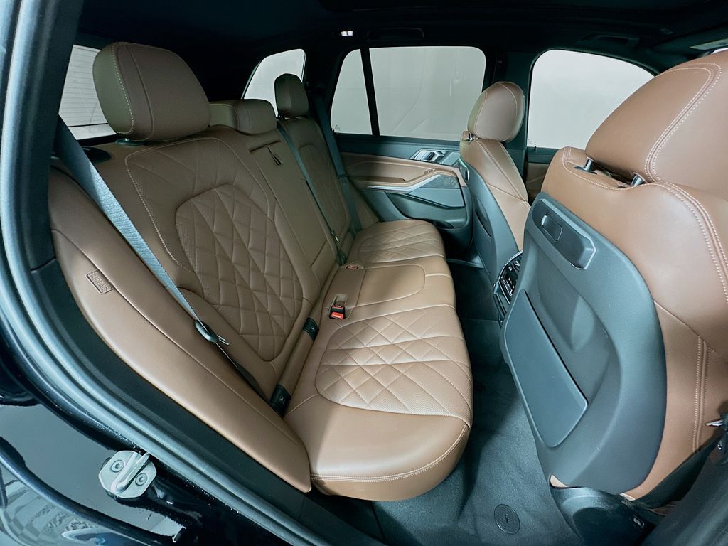 Thumbnail: 2024 BMW X5 - 28