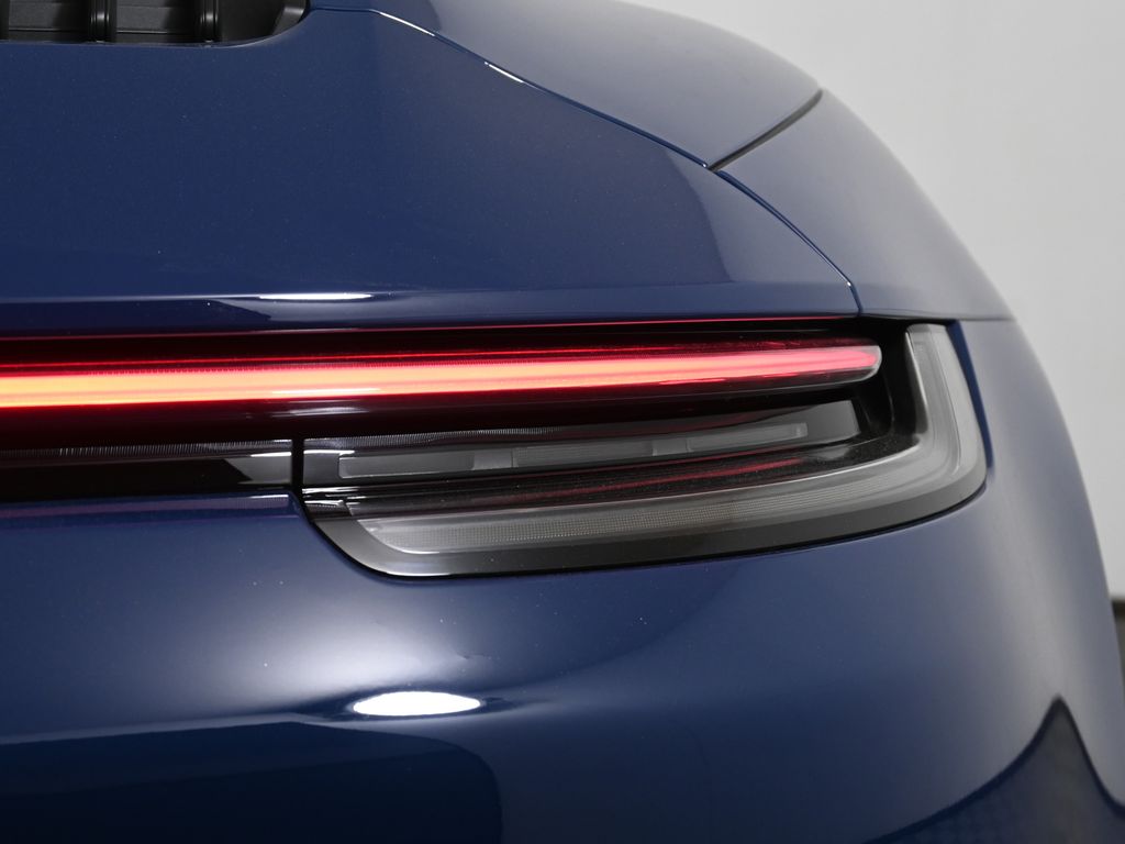 Thumbnail: 2023 Porsche 911 - 21