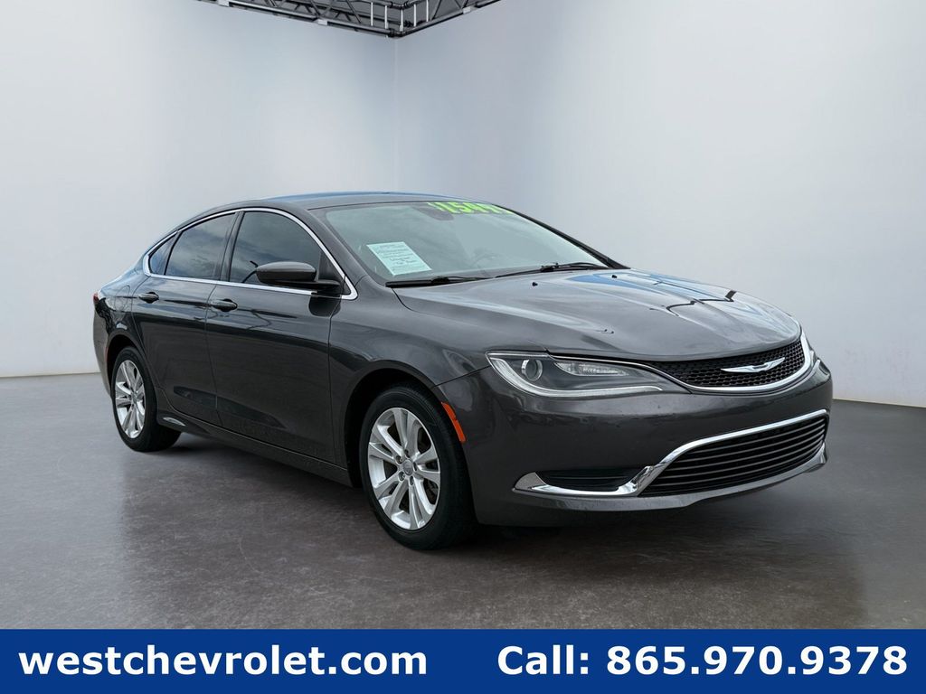 2017 Chrysler 200 Limited Sedan FWD