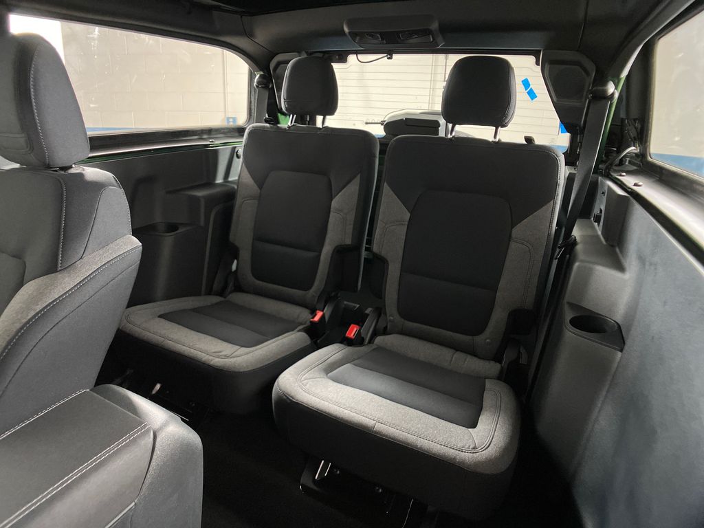 2025 Ford Bronco Base photo 22