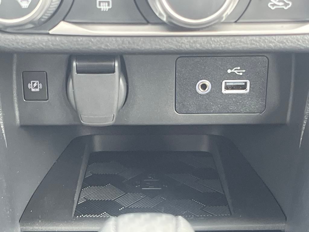 2025 Nissan Versa 1.6 SV photo