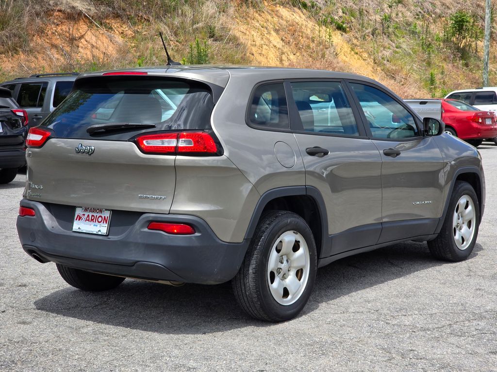 2017 Light Brownstone Pearlcoat Jeep Cherokee Sport 4X4 SUV