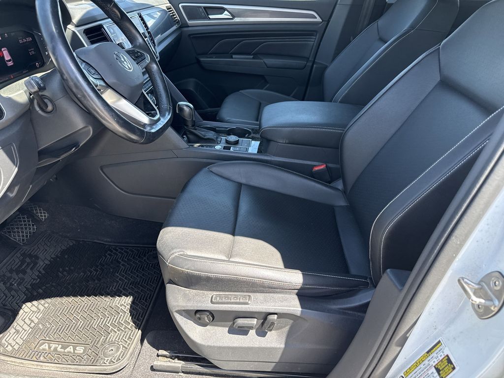 2020 Volkswagen Atlas Cross Sport 2.0T SEL White at DeMontrond Auto Country
