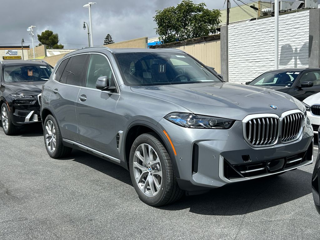 Thumbnail: 2026 BMW X5 - 2