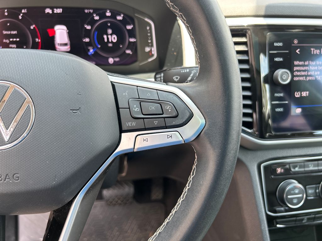 2022 Volkswagen Atlas 3.6L V6 SE w/Technology FWD SUV