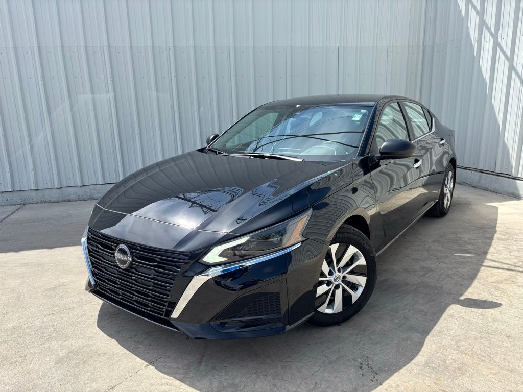 Used Car 2024 Nissan Altima  2.5 S For Sale Under $25,000 In Austin, Texas