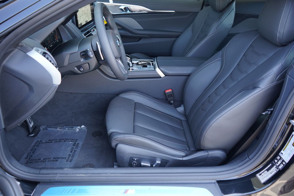 Thumbnail: 2026 BMW 8 Series - 11