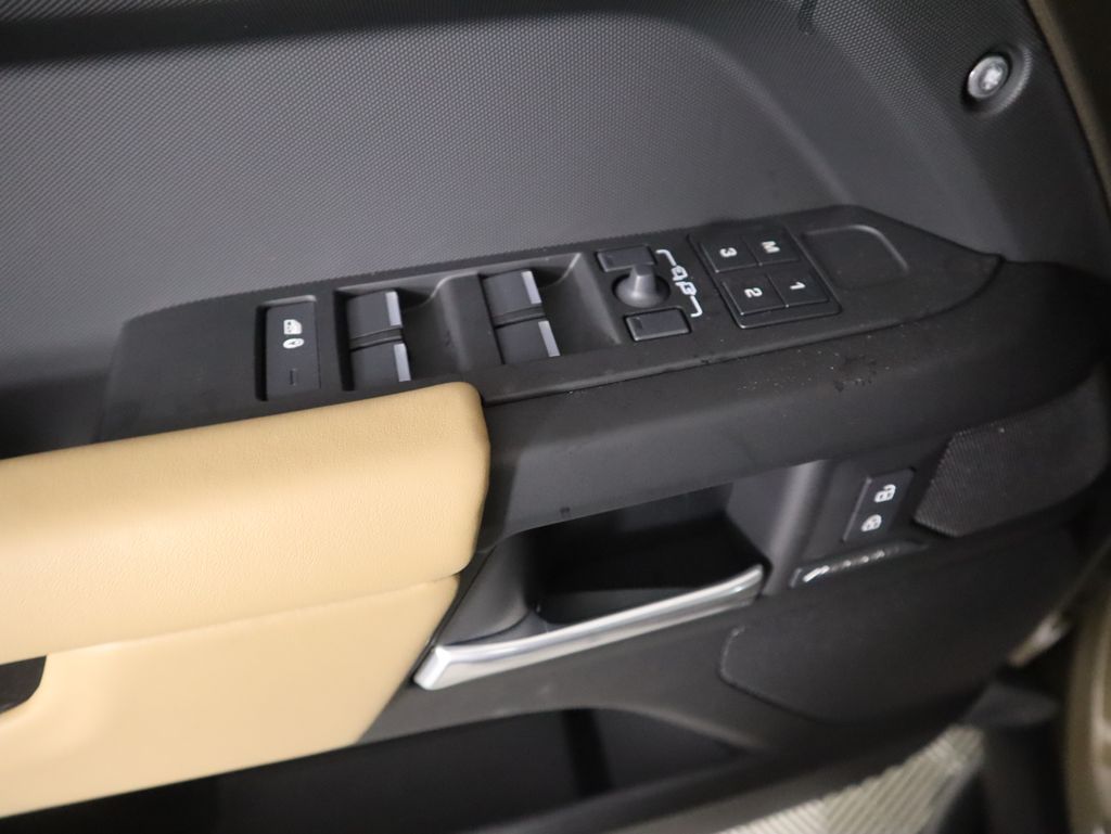 Thumbnail: 2026 Land Rover Defender - 25