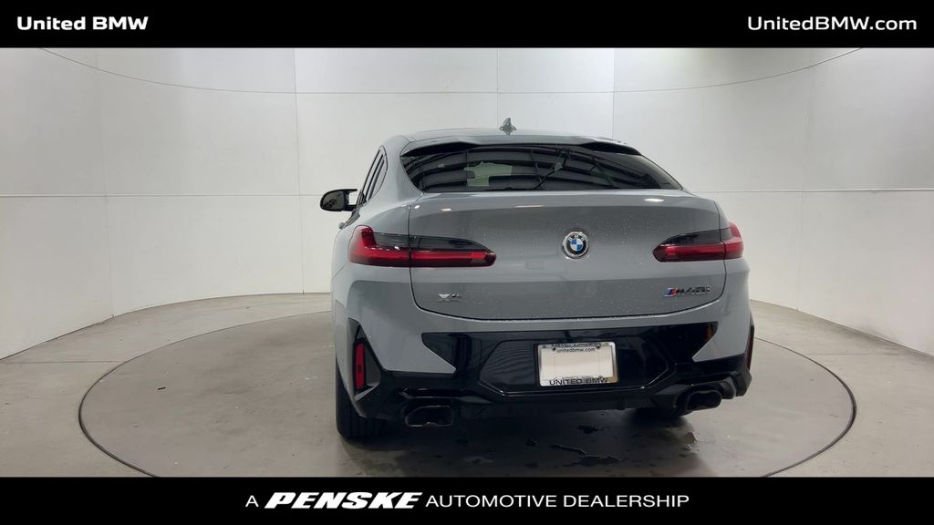 Thumbnail: 2024 BMW X4 - 7