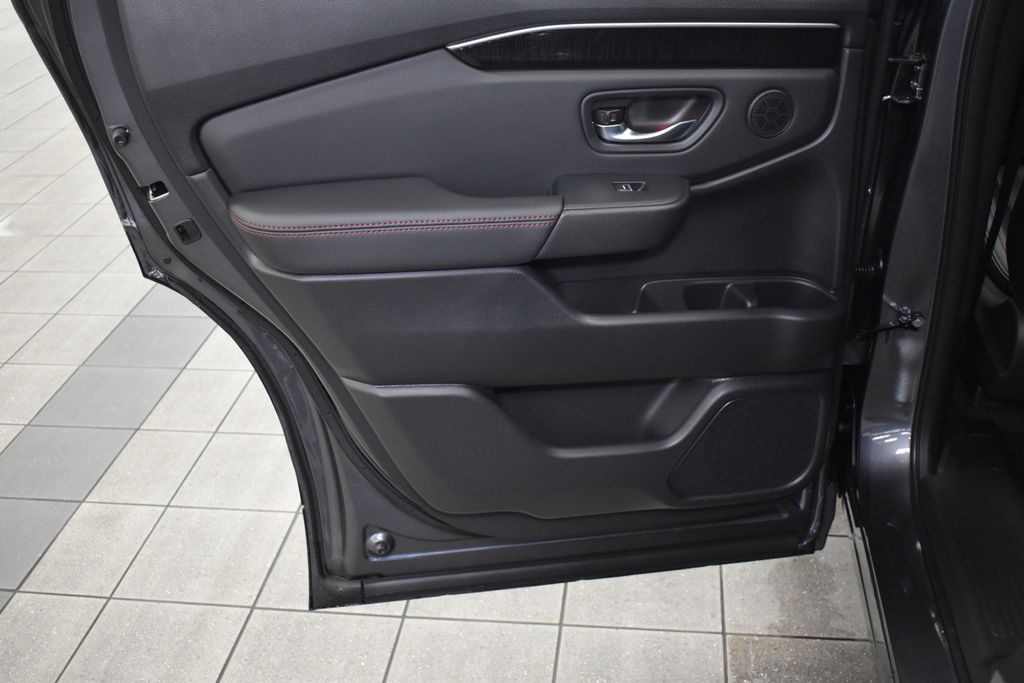 Thumbnail: 2025 Honda Pilot - 23