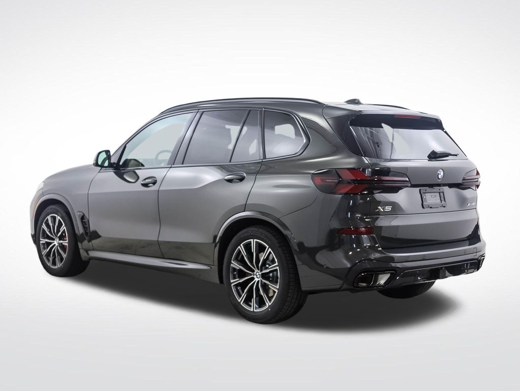 Thumbnail: 2026 BMW X5 - 3