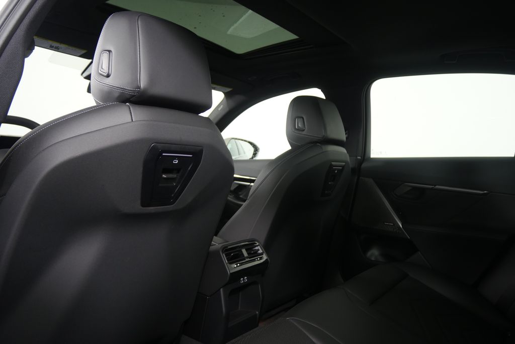 Thumbnail: 2025 BMW 5 Series - 19