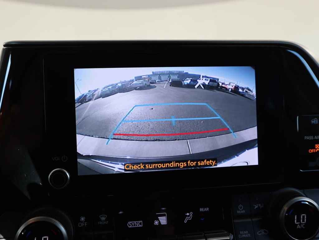 Thumbnail: 2023 Toyota Highlander - 15