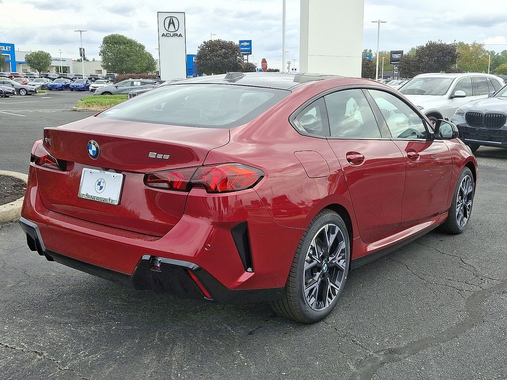 Thumbnail: 2026 BMW 2 Series - 4