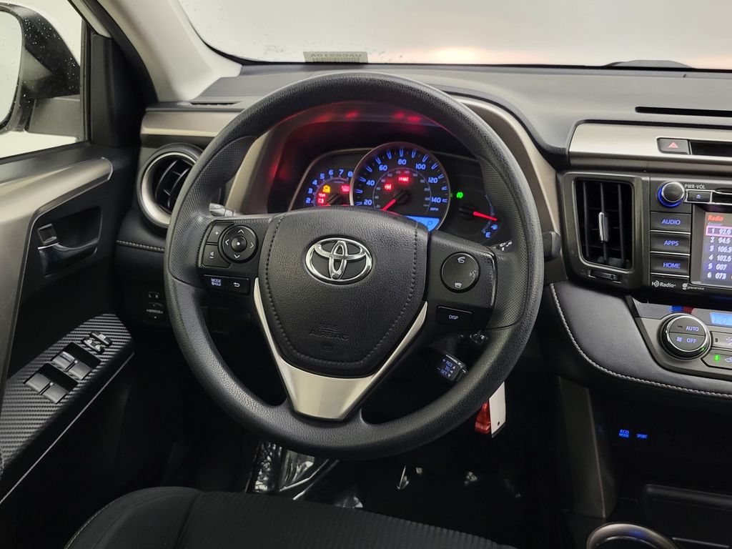 Thumbnail: 2015 Toyota RAV4 - 19