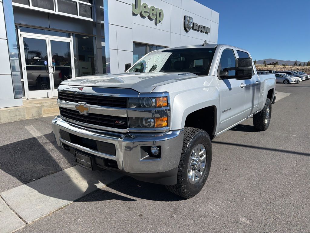 2016 Chevrolet Silverado 3500HD LT Crew Cab 4WD