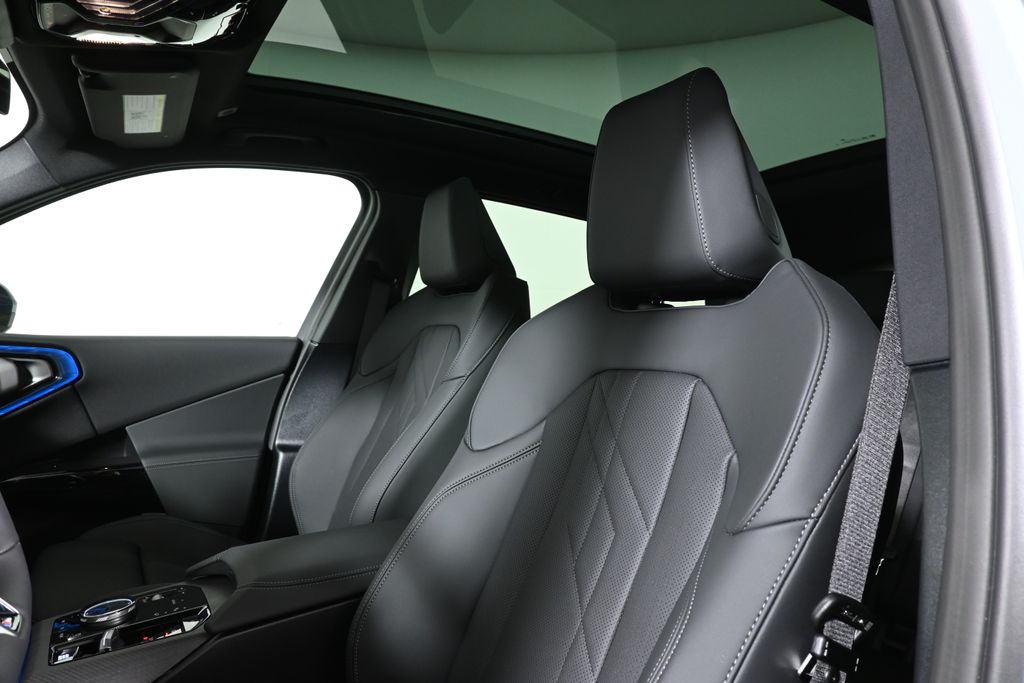 Thumbnail: 2026 BMW X3 - 16