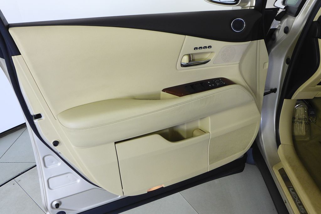 Thumbnail: 2015 Lexus RX - 11