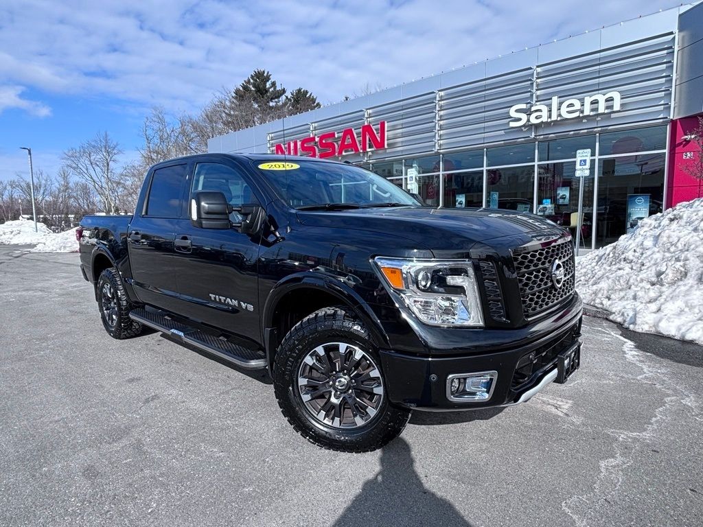 2019 Nissan Titan PRO-4X Crew Cab 4WD