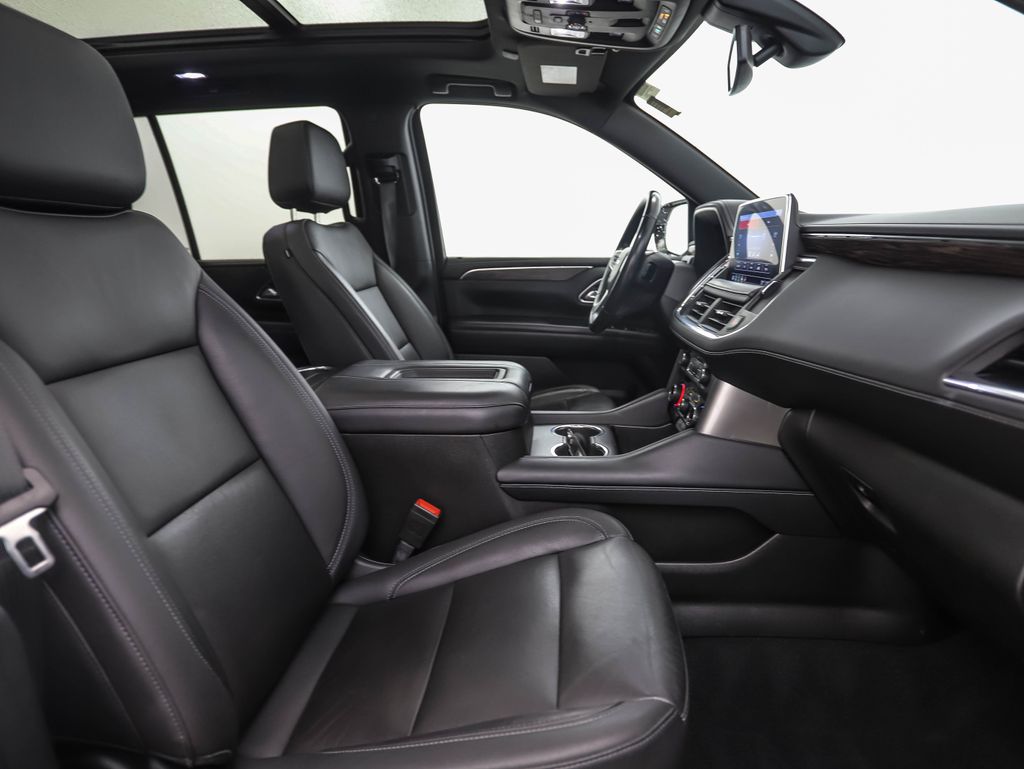 Thumbnail: 2021 Chevrolet Tahoe - 32