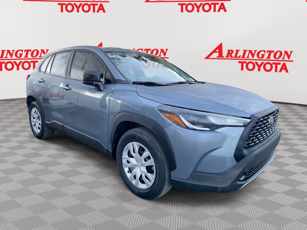 2023 Toyota Corolla Cross L's photo
