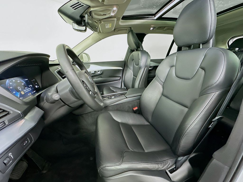 Thumbnail: 2018 Volvo XC90 - 21