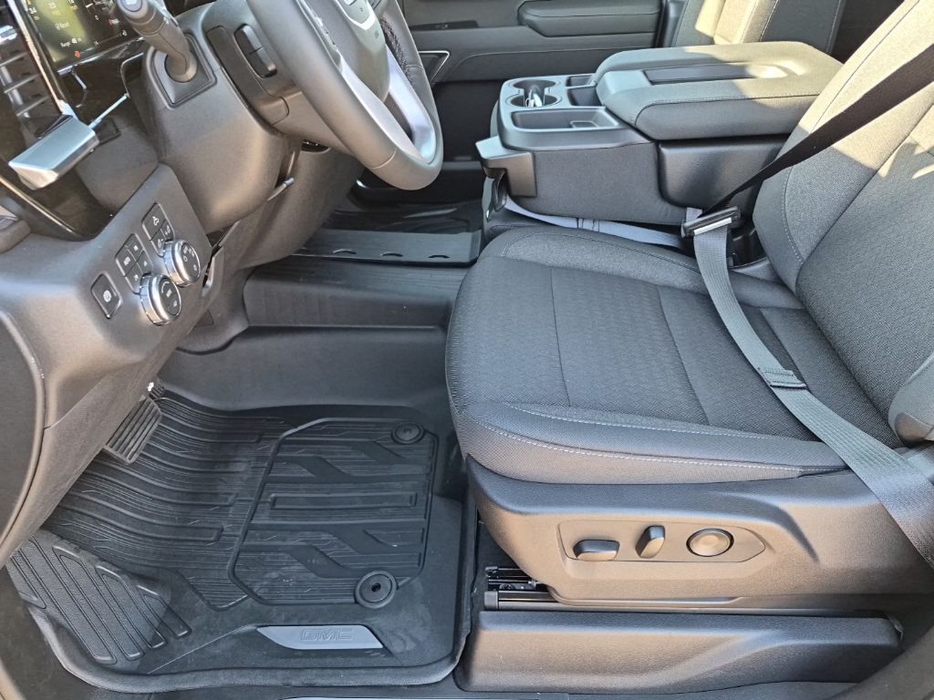 New 2026 Black GMC SLE image 31