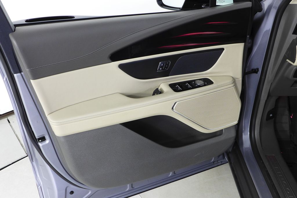 2024 Lincoln Nautilus Premiere 11