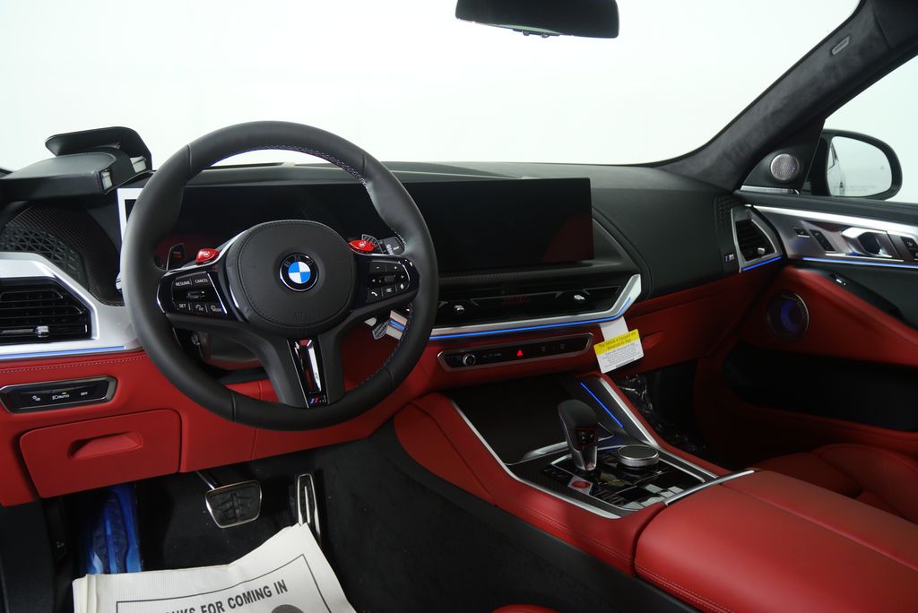 Thumbnail: 2026 BMW XM - 18