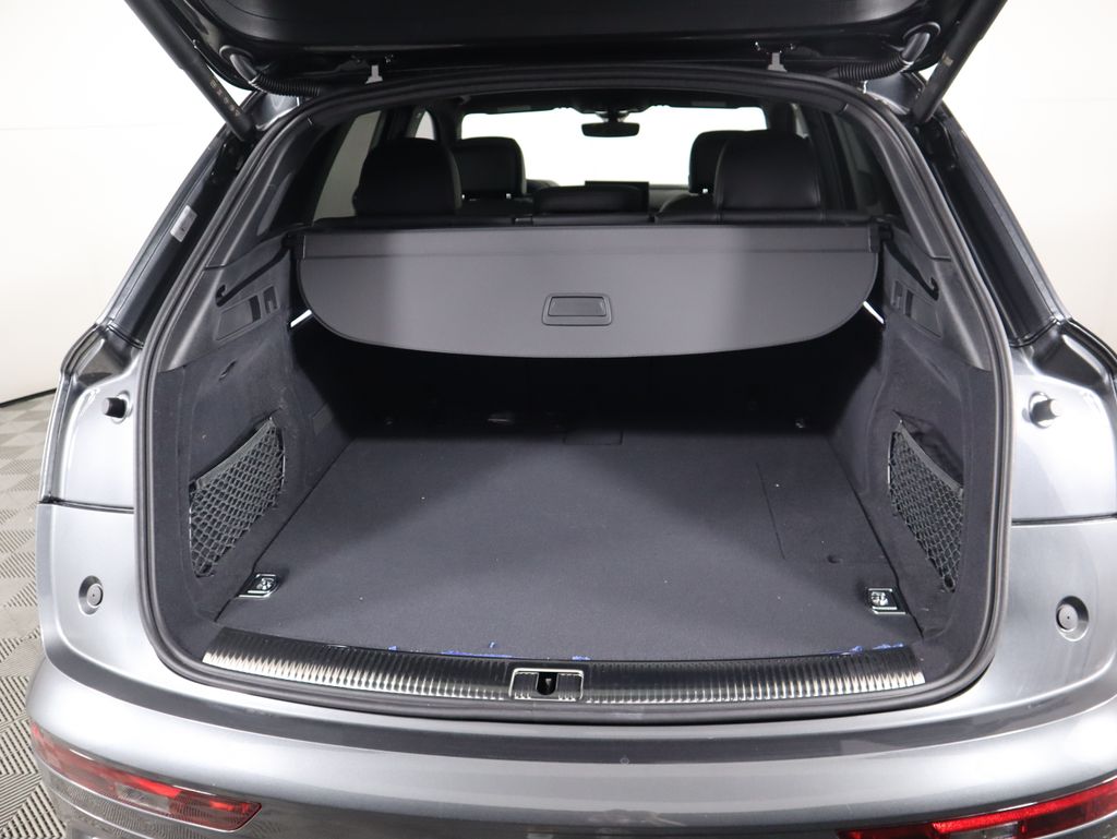 2025 Audi Q5  30