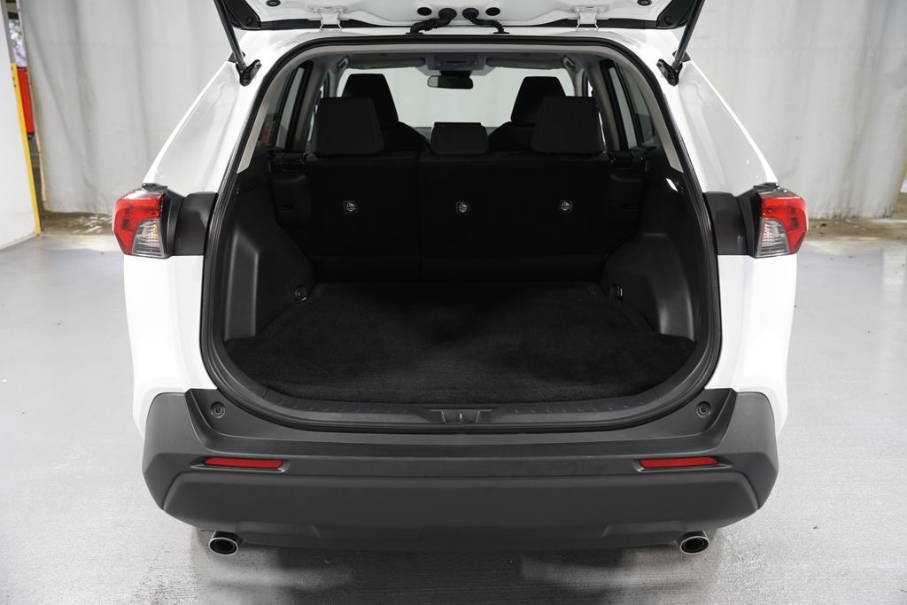 Thumbnail: 2025 Toyota RAV4 - 32