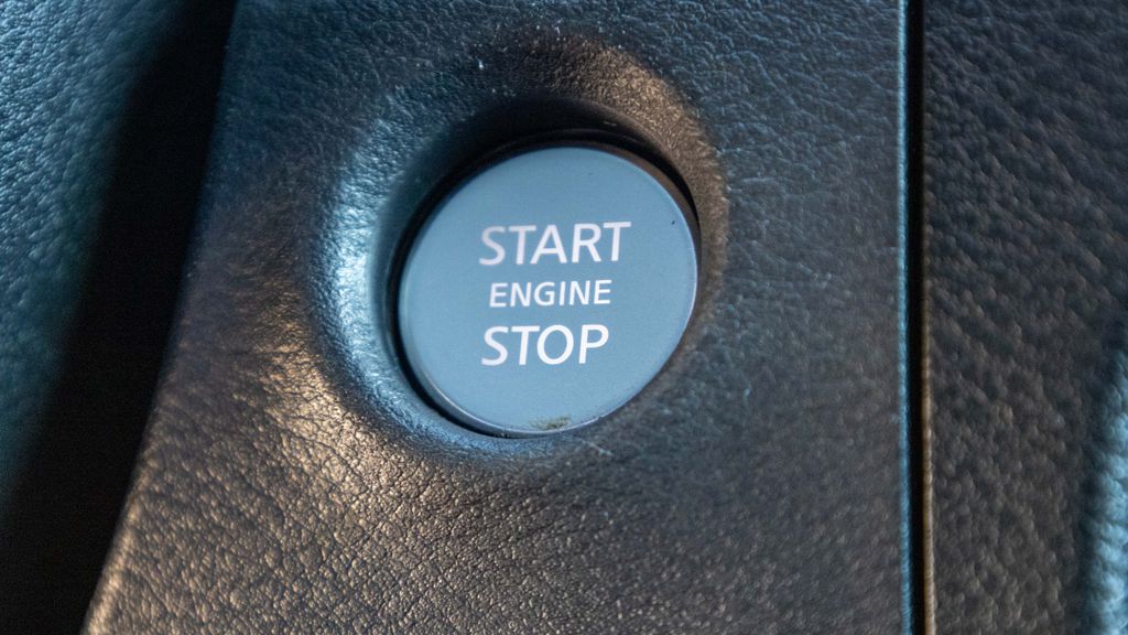 Used 2022 Nissan Frontier SV 4D Crew Cab