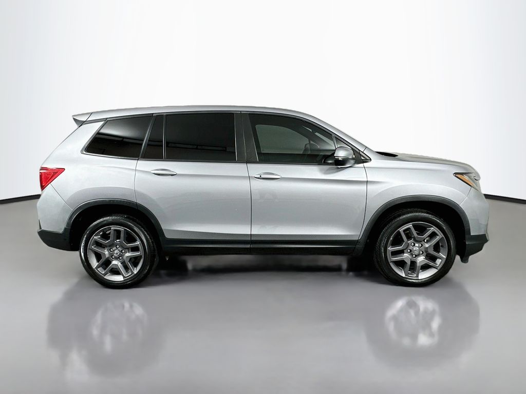 Thumbnail: 2023 Honda Passport - 4