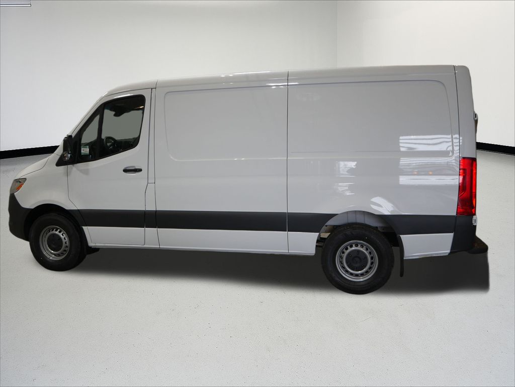 Thumbnail: 2026 Mercedes-Benz Sprinter - 2