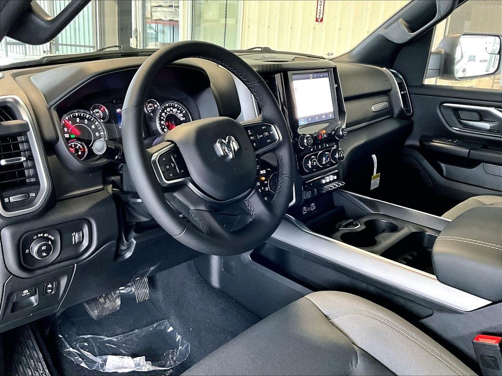 2026 Ram 1500 — photo 9