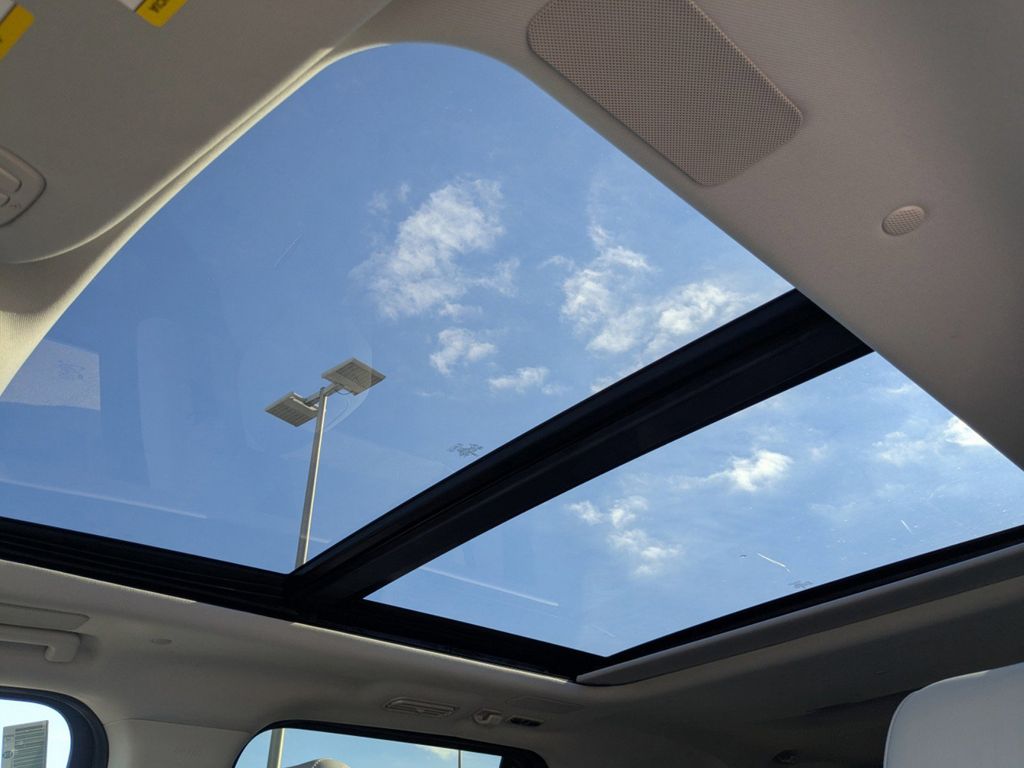 2025 Ford Expedition Platinum MAX