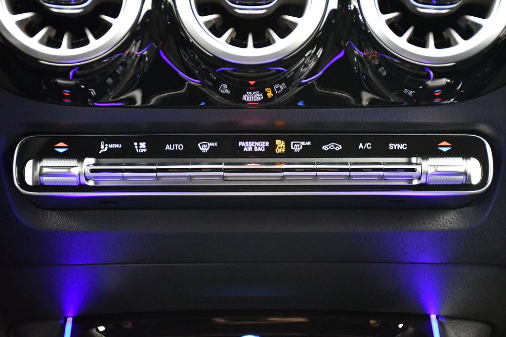 Thumbnail: 2025 Mercedes-Benz GLA - 28