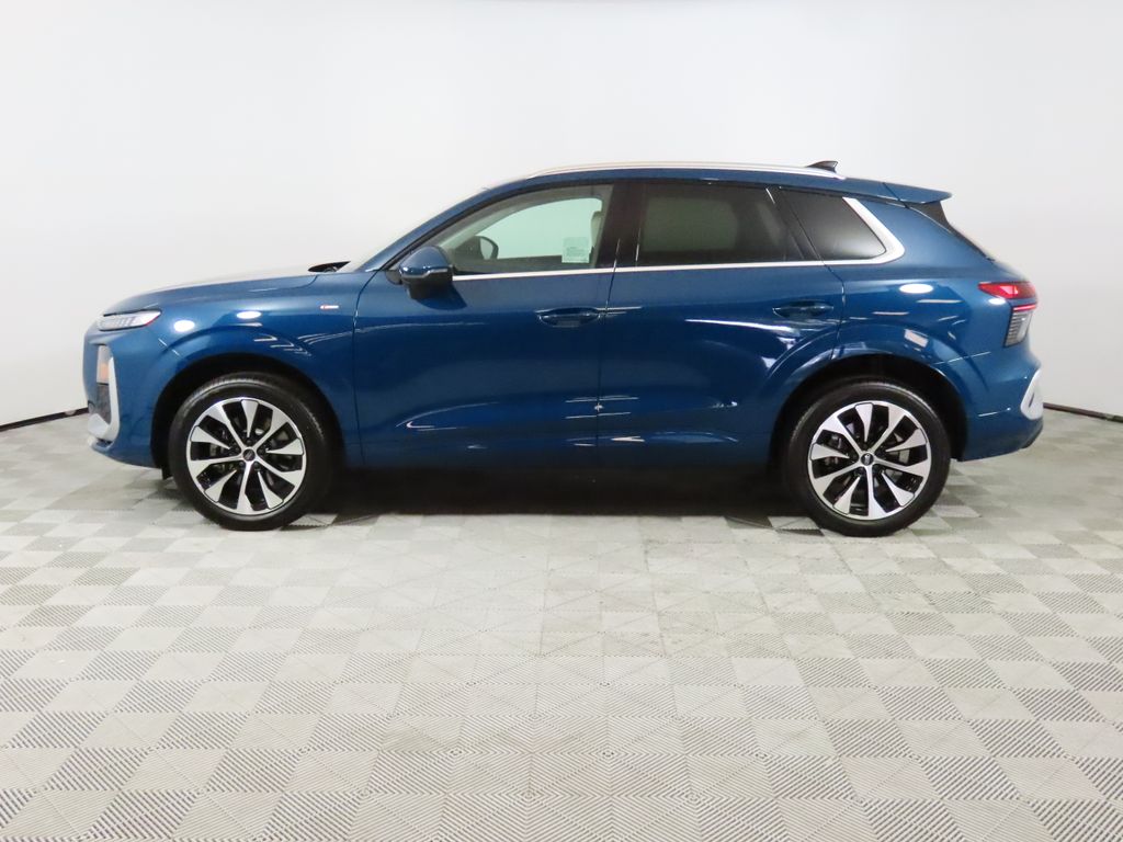 Thumbnail: 2026 Audi Q3 - 2