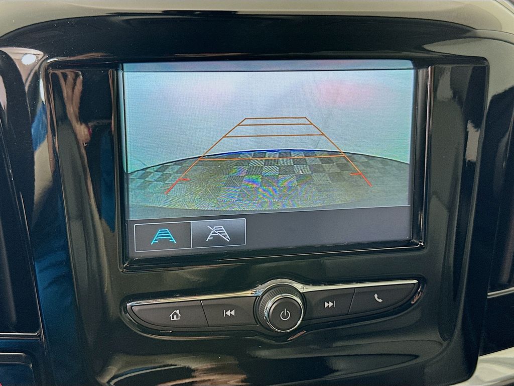 Thumbnail: 2018 Chevrolet Traverse - 13