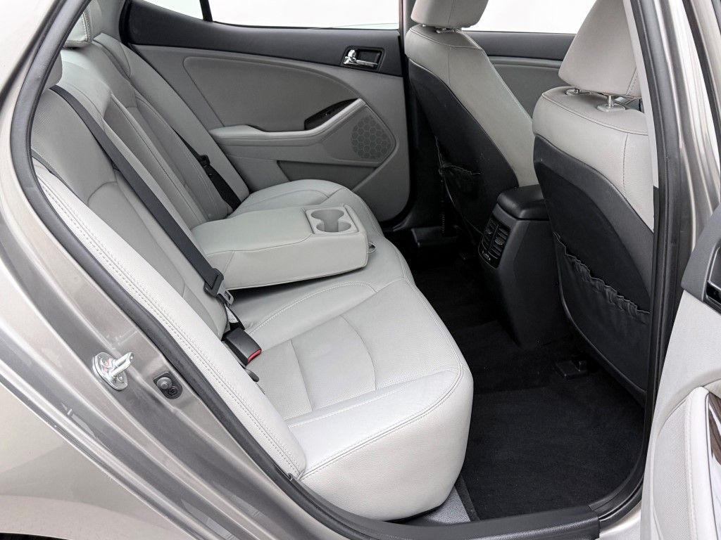 Thumbnail: 2013 Kia Optima - 19