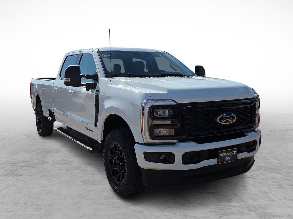2025 Ford F-250 Super Duty XLT Crew Cab 4WD