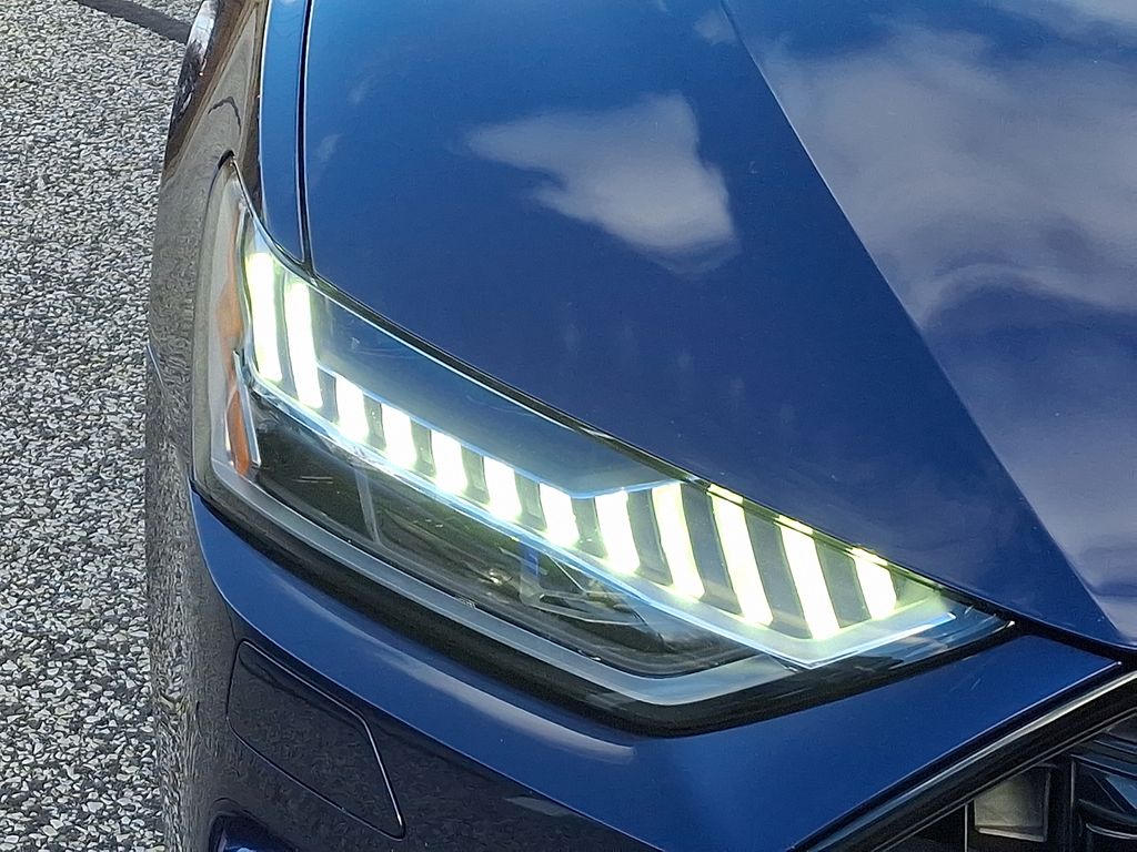 Thumbnail: 2020 Audi S7 - 9