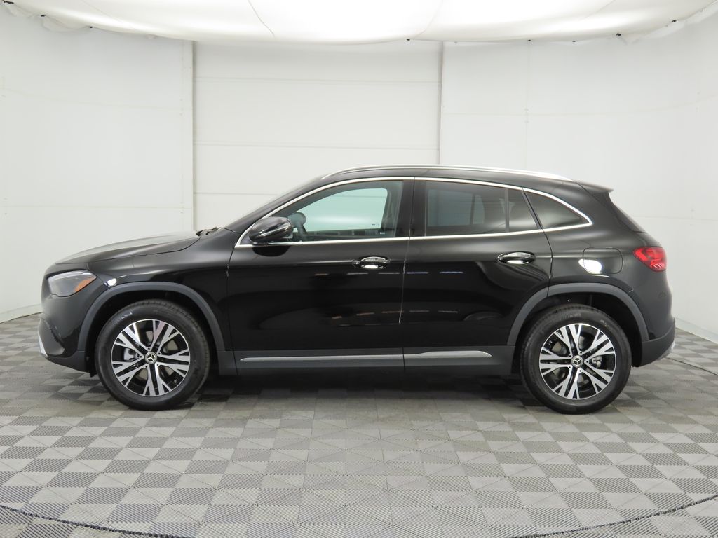 Thumbnail: 2026 Mercedes-Benz GLA - 8