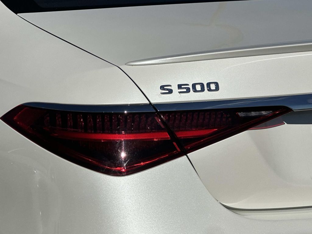 Thumbnail: 2022 Mercedes-Benz S-Class - 12