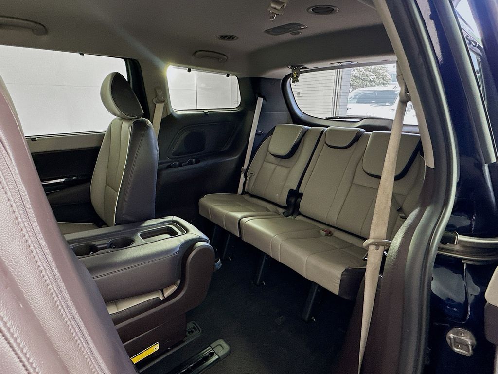 Thumbnail: 2018 Kia Sedona - 28