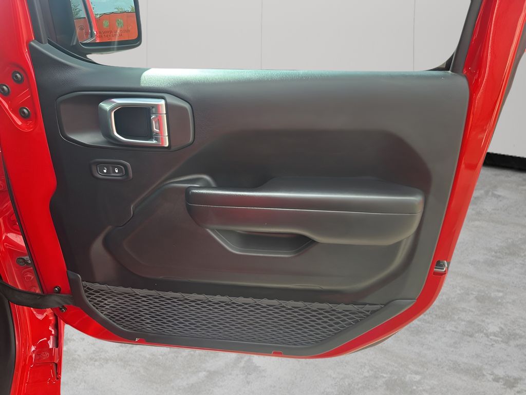 Used Car 2021 Jeep Gladiator  Mojave For Sale Under $40,000 In Austin, Texas