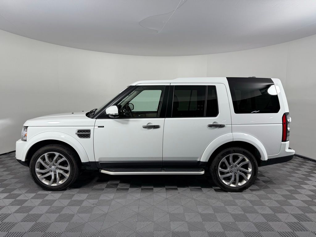 Thumbnail: 2016 Land Rover LR4 - 7